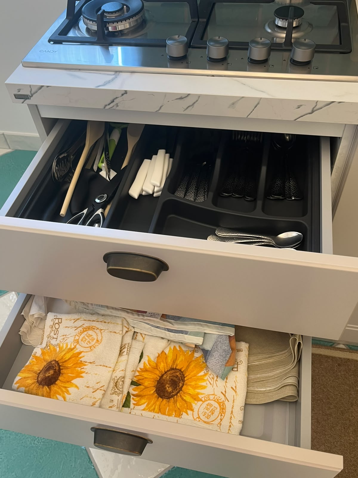 Cassetto posate della cucina Appartamento Serena