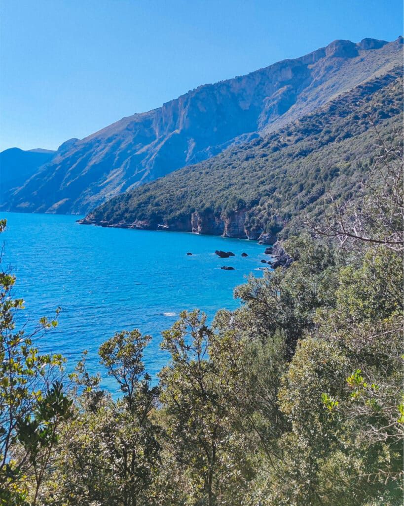 Paesaggio del Cilento sul sentiero trekking di Scario